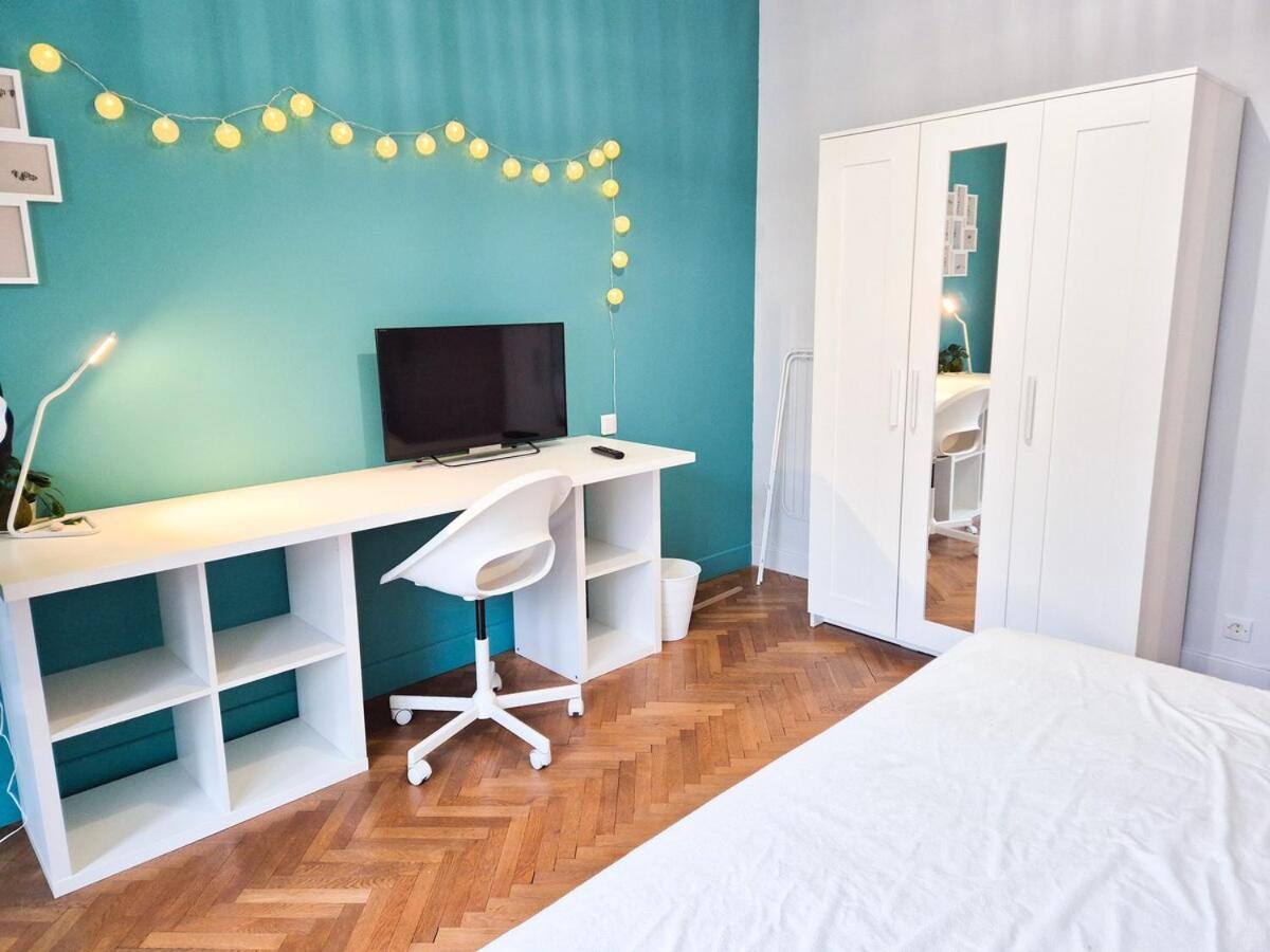 Promenade Des Apartment